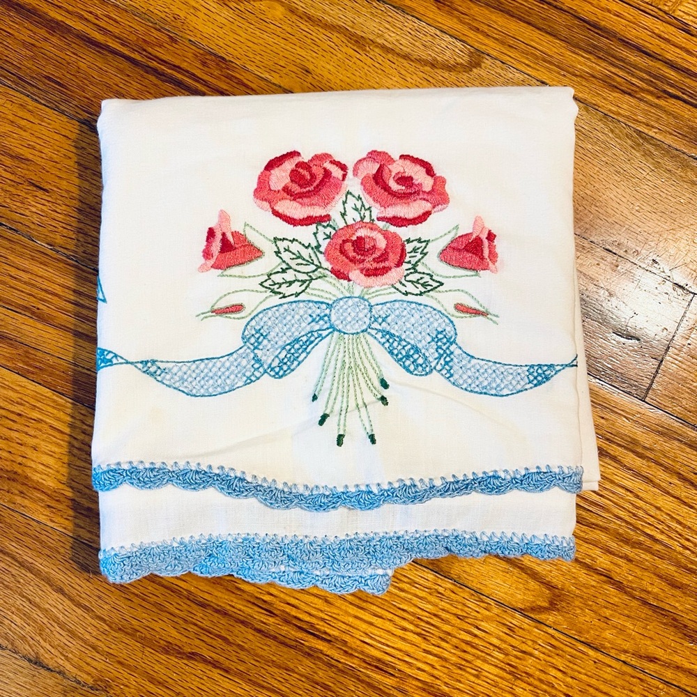 Vintage Embroidered Floral Pillowcase Set with Blue Trim